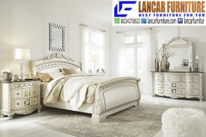 Tempat Tidur Jati Mewah