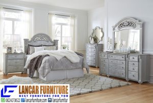 Set Kamar Tempat Tidur Mewah