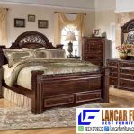 Tempat Tidur Jati Klasik
