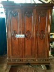 Lemari Pakaian Peluru 3 Pintu